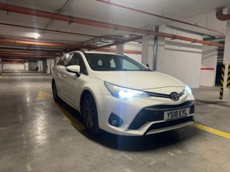 toyota avensis business edition touring