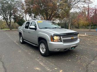 2013 chevrolet avalanche black diamond edition 153k miles clean title