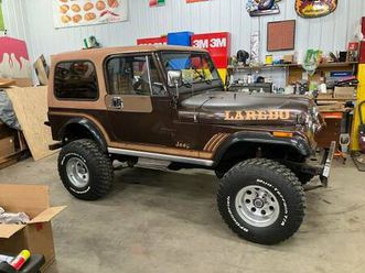 1986 jeep cj7 laredo, original paint, no rust, 5 spd, dana 44