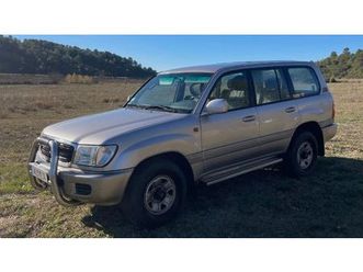 1999 toyota 100 series gris manuel, 5 vitesses conduite à...