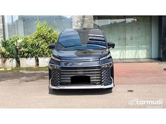 2022 toyota voxy 2.0 mpv