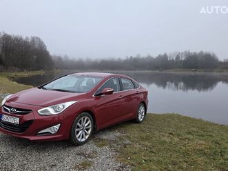 hyundai i40 1.7 crdi style 85kw116hp m6 za 4 800 €