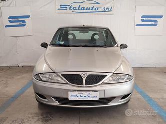 lancia-y-1-2i-cat-elefantino-blu-neopatentato