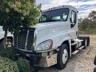 2015 freightliner cascadia 125 day-cab