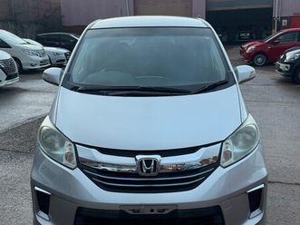 2014 - 1.5 hybird 7 seater