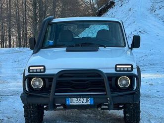 lada niva 4x4