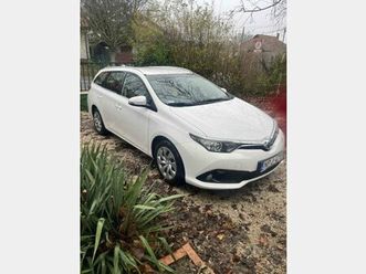 toyota auris touring sports 1.33 active