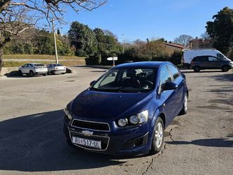 chevrolet aveo lt sedan