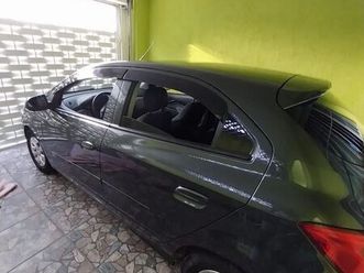 hatch lt 1.0 8v flex mec. 4p