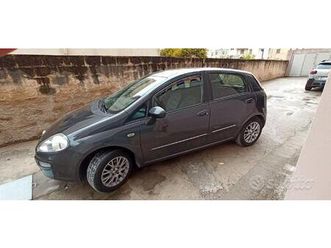 venditore autoveicoli