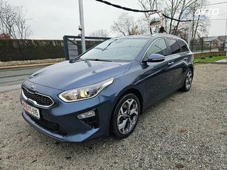 kia ceed sw 1.0 t-gdi m t fresh 1.lastnik slo navi kamer..