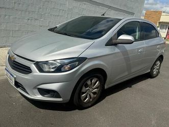 hatch lt 1.0 8v flex mec. 4p