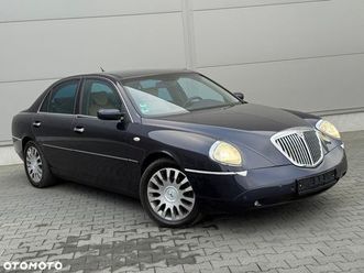 lancia thesis 3.2 v6 comfotronic emblema