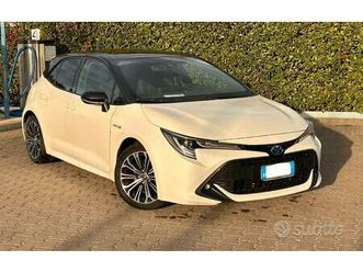 toyota corolla hybrid 2.0 lounge