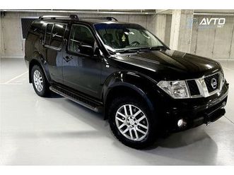 nissan pathfinder 2.5 dci 7 sedezov