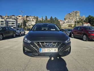 hyundai i 30 sw 1.5 trend m/t - reg 04/2026 - prostrani karavan - odlična prilika!