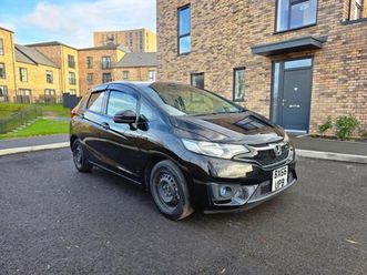 honda-fit-petrol-electric-hybrid-automatic