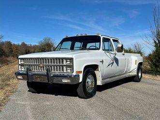 chevrolet c/k pickup 1 ton