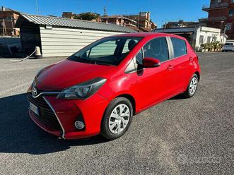 toyota yaris 1.0 5 porte active solo 48 mila km !