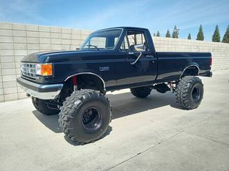 ford f250 xlt lariat