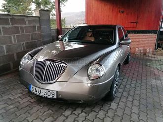 lancia thesis 2.4 jtd 20v executive (automata)