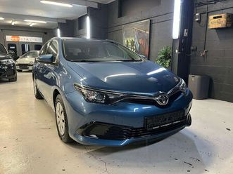 toyota auris toyota auris **12 mois de garantie**