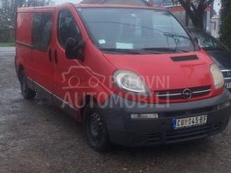 opel vivaro kombinovani 6 sedišta
