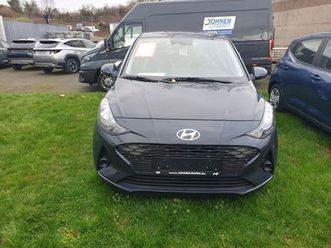 hyundai i10 1.0i 5mt twist *condition salon*