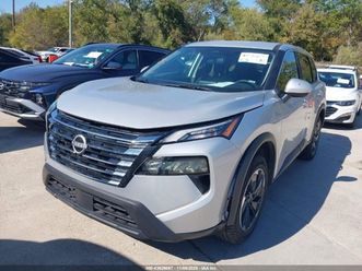 nissan rogue 36,800 bgn