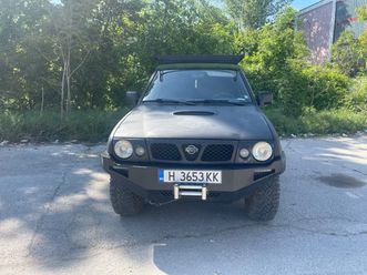 nissan terrano 2.4 i 11,000 bgn