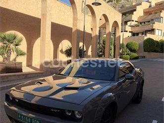 dodge challenger sxt rwd