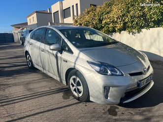 toyota prius plug in rechargeable 136h dynamic / 1ere main