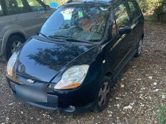 petite voiture solide