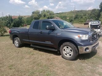 toyota tundra 5.7l agu 4*4 33,000 bgn