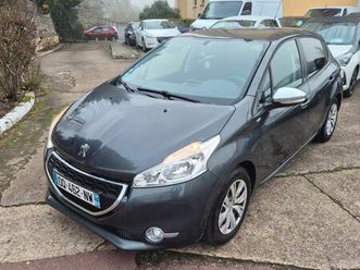 peugeot 208 style 1.2l 82 cv année 2015 ct ok garantie 6 mois nationale