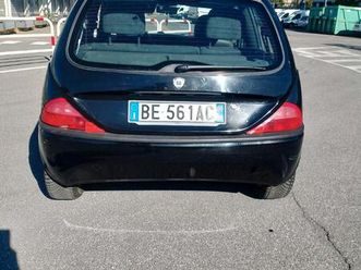 lancia y elefantino 1.2 16v 86cv