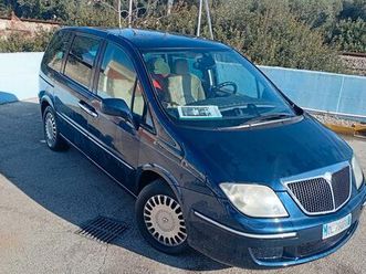 lancia-phedra-7-posti