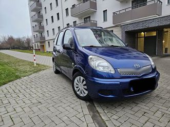 verkaufe toyota yaris verso