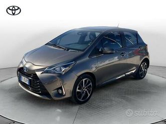 toyota yaris 1.5 hybrid 5 porte style