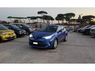 toyota c-hr 1.8cc business 98cv(122cv) assist frenata / corsia