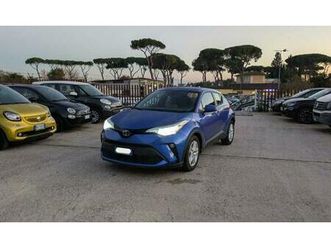 toyota c-hr 1.8cc business 98cv(122cv) assist frenata / corsia