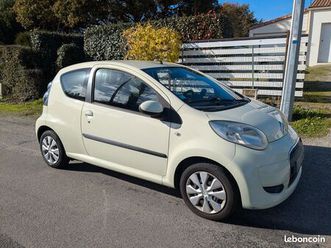 vend citroën c1 année 2010 moteur essence 1.0 68 cv idéal jeune conducteur