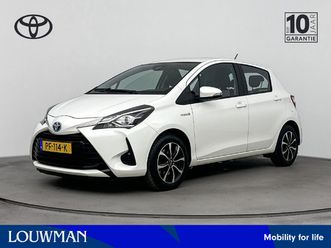 toyota yaris 1.5 hybrid aspiration | lichtmetalen velgen | achteruitrijcamera |