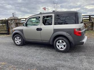 2004 honda element ex sport utility 4d