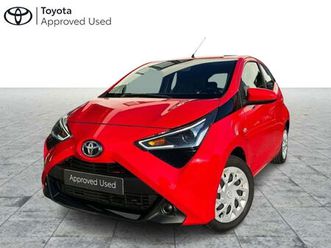 toyota aygo x-play2
