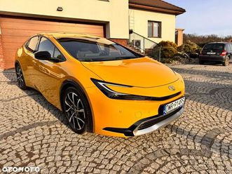 toyota prius 2.0 hybrid prestige