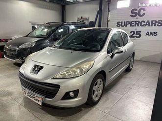 peugeot 207 1.4 75 ch urban move toit panoramique