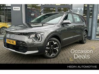 light edition 64.8 kwh | navigatie | achteruitrijcamera | climate control | bluetooth |