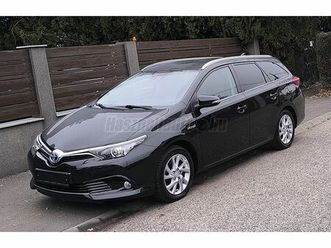 toyota auris touring sports 1.8 hsd active trend+ (automata)