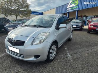 toyota yaris 90 d4d luna,clim,cd,moteur a chaine,ct ok,garantie 3 mois